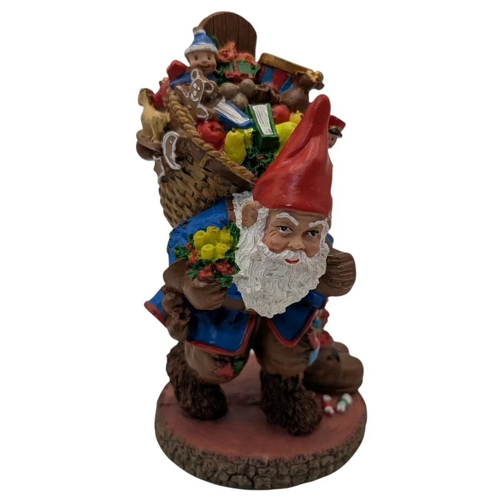 International Santa Claus Collection Figurine Estonia Hand‎ Painted 2003 Resin